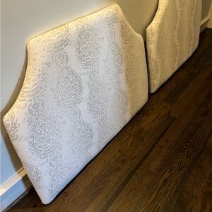 Louise Headboard in “Manchester”- French Gray // 20 x 20